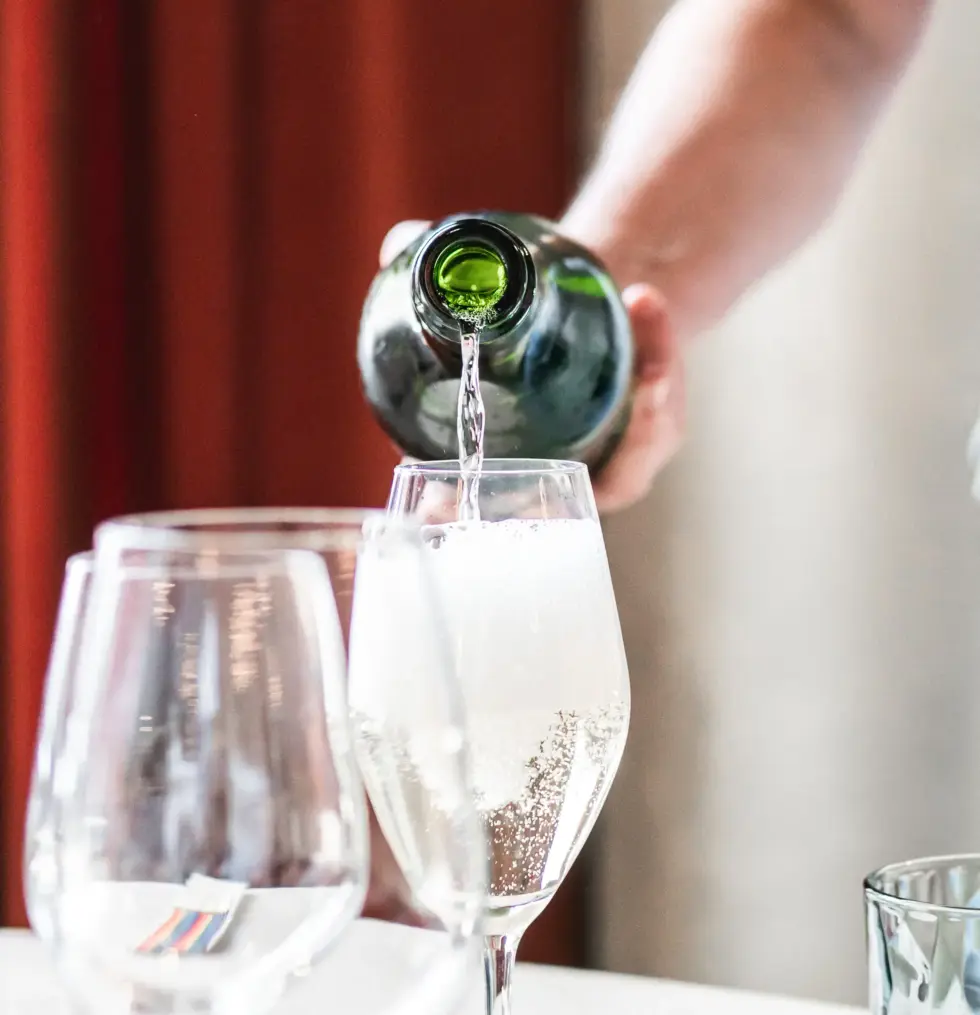 Tervetuloa Ravintola Koskeen Tampereen keskustassa osoitteessa Kirkkokatu 10.
